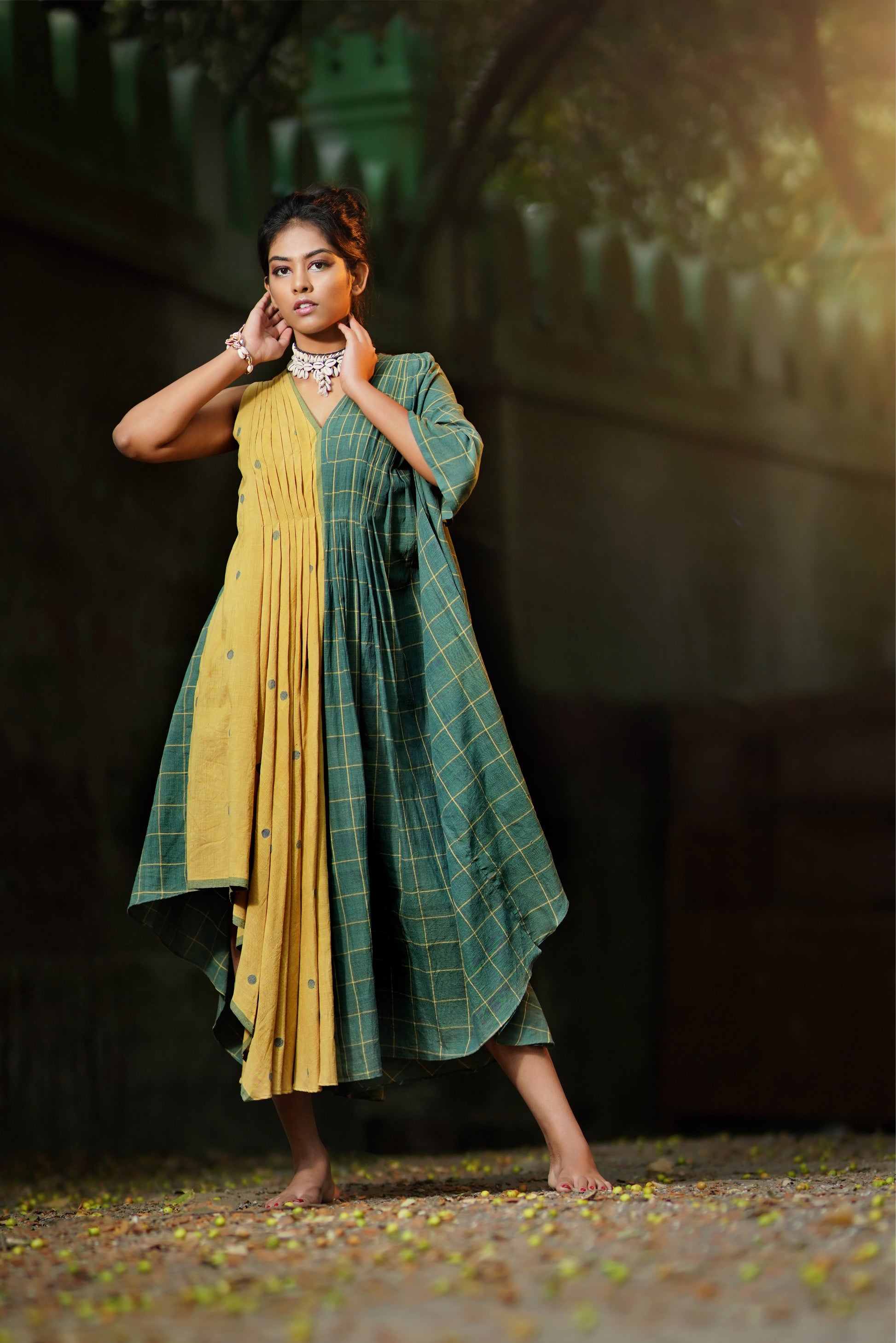 Jamdani Drape Dress Online Handwoven Cotton & Silk Jamdani Dresses for Women | Shop Ethnic & Designer Styles Prapta Jamdani Drape Dress Online Handwoven Cotton & Silk Jamdani Dresses for Women | Shop Ethnic & Designer Styles Prapta